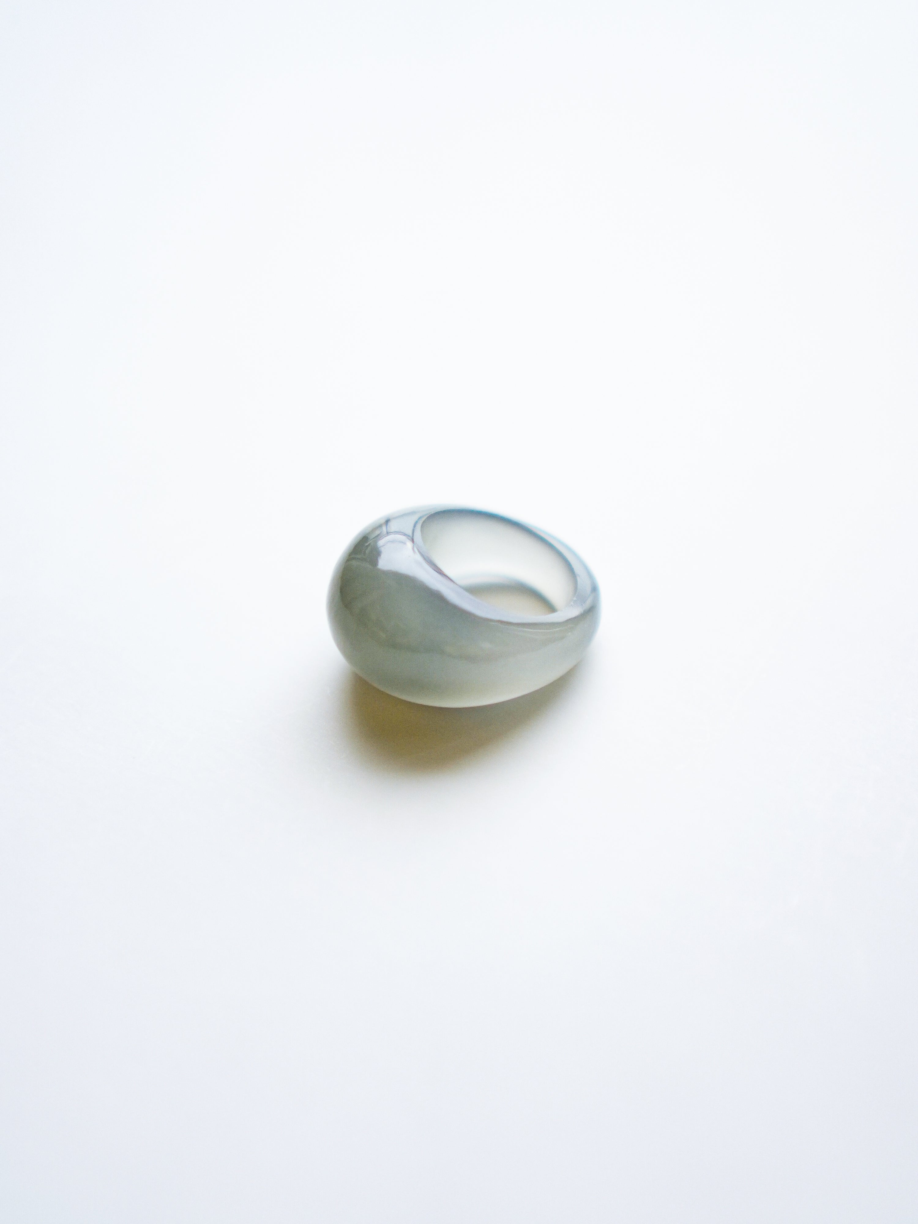 "NUE" Ring c/# Gray moon