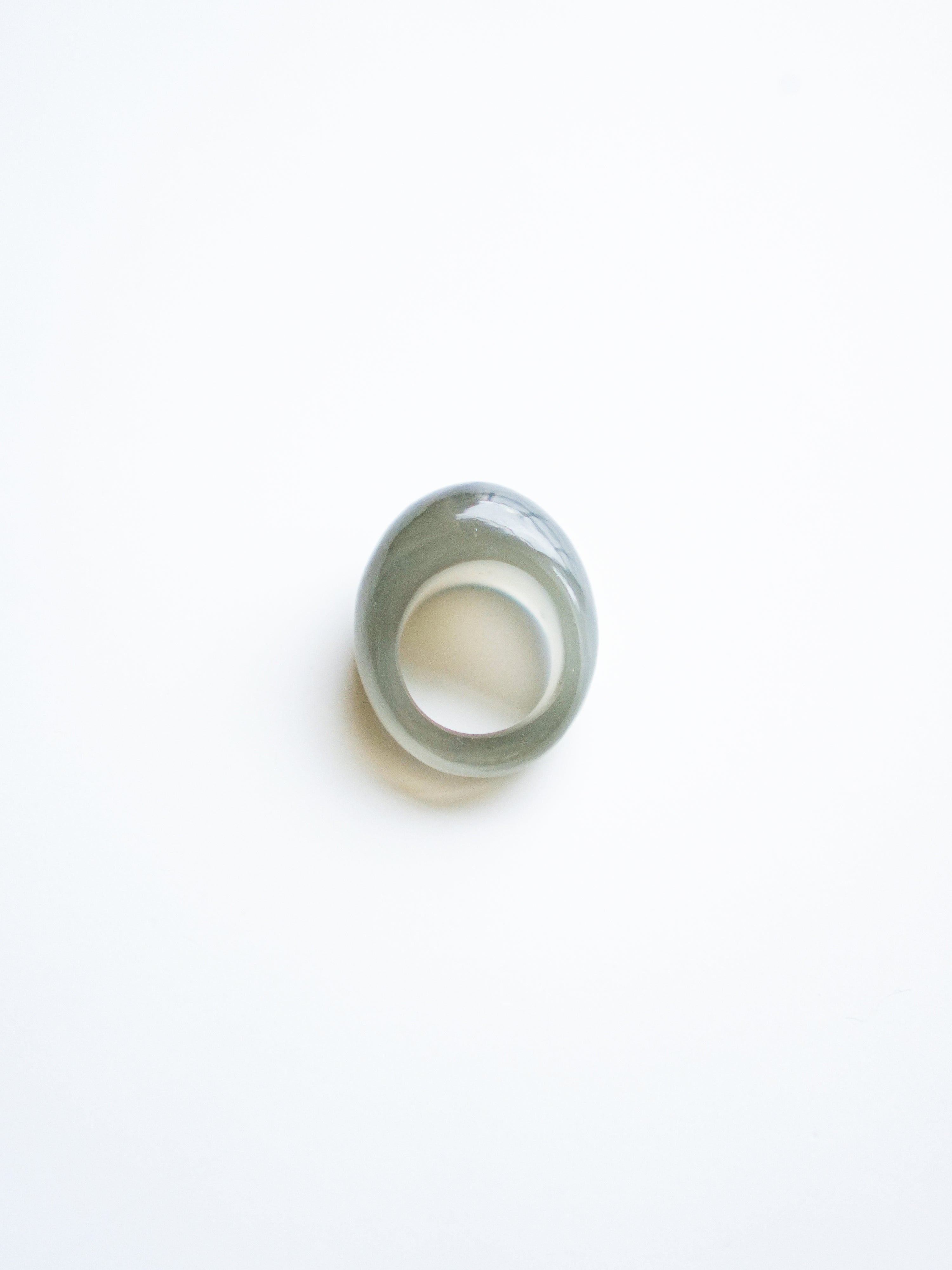 "NUE" Ring c/# Gray moon